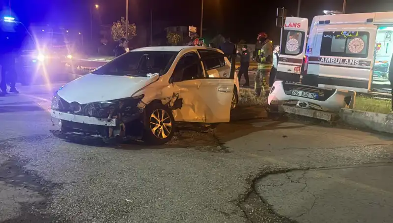 Pikap ve Otomobilin Çarpışması: Neyin Terkini Tehlikeye Attı?
