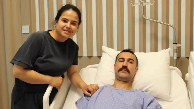 32 Yaşında Beklenmedik Şok: Mide Kanaması Zannı Kalın Bağırsak Kanserine Dönüştü