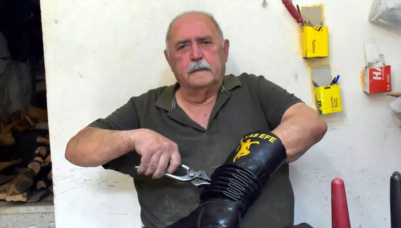 64 Yılın Ustası Tireli Hasan: "Elle Yapan Başka Usta Yok"