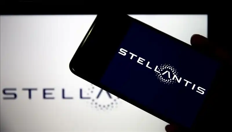Stellantis Krizle Sarsılıyor: Fabrikalar Kapanabilir mi?