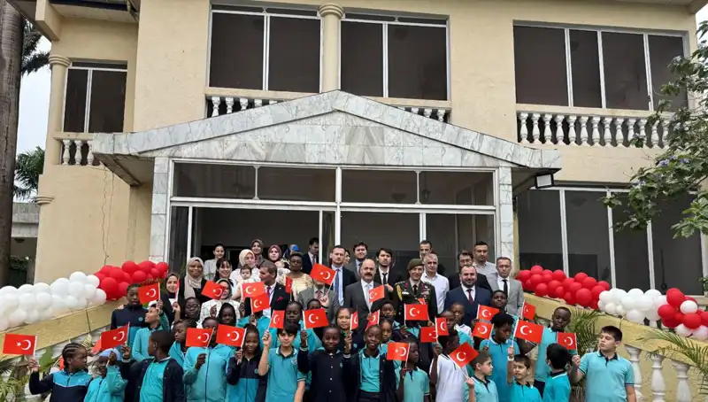 Kamerun'da 23 Nisan Ulusal Egemenlik ve Çocuk Bayramı Coşkusuyla Kutlandı