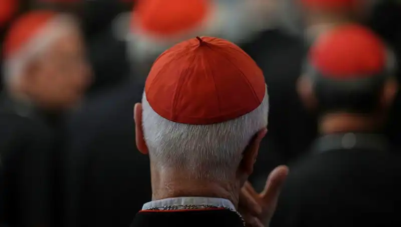 Yeni Papa Seçimi İçin Konklav Tarihi Açıklandı: Süreç Nasıl İşleyecek?