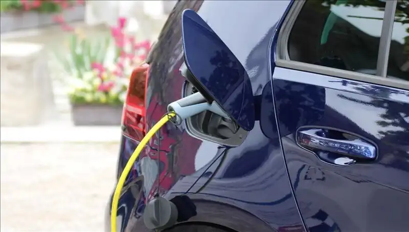 Tesla'yı Sollayacak Yeni Elektrikli Araç: 1500 Kilometre Menzil!