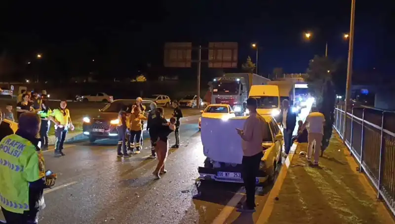 Otoyolda Gelen Korkunç Kaza: İkisi Çocuk Dört Yaralı!
