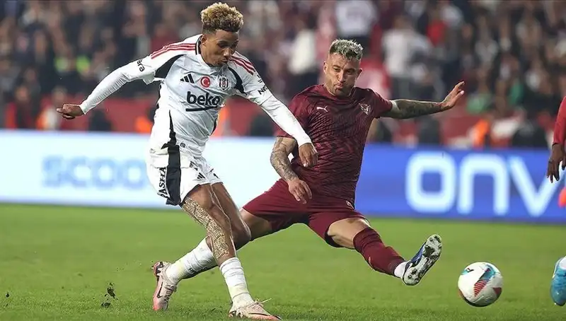 Beşiktaş, Hatayspor'u Geçerek Kümede Kalmak İçin Mücadele Ediyor