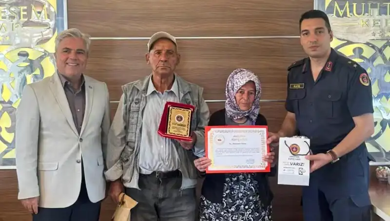 Türkiye’nin Yüreğini Isıtan Hikaye: Tek Eviyle Jandarmaya Bağış Yapan Aile