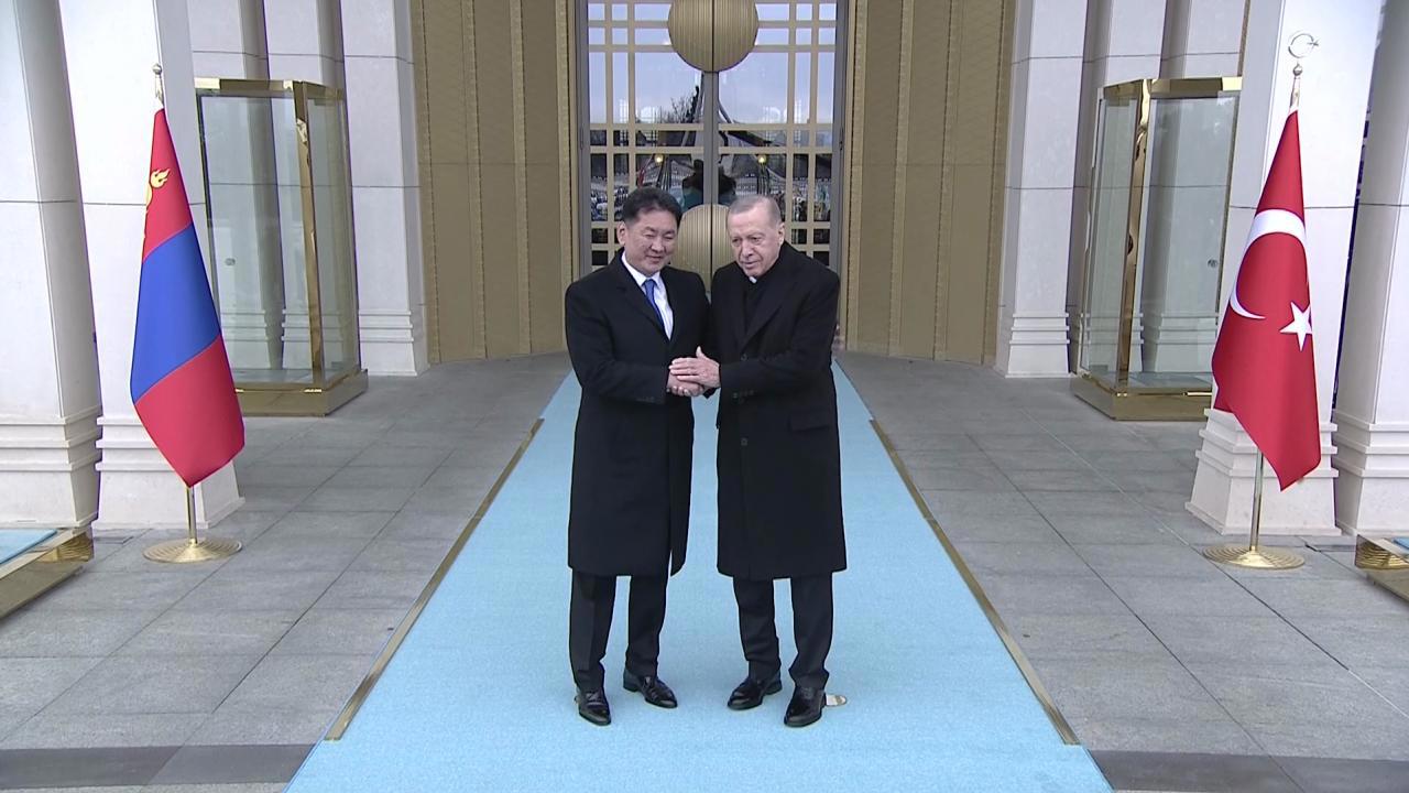 Moğolistan Cumhurbaşkanı Ukhnaa Ankara'da Bulunan Türkiye'yi Ziyaret Etti