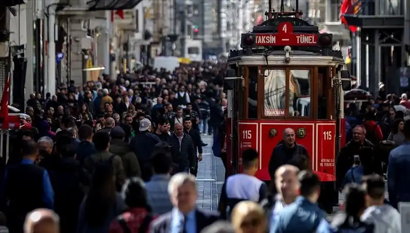 Türkiye'nin Nüfus Artışı Yıl Sonuna Hızla Yaklaşıyor: Neler Oluyor?