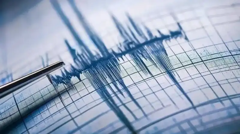 Ege Denizi'nde 4,8 Büyüklüğünde Deprem: Nedenleri ve Etkileri