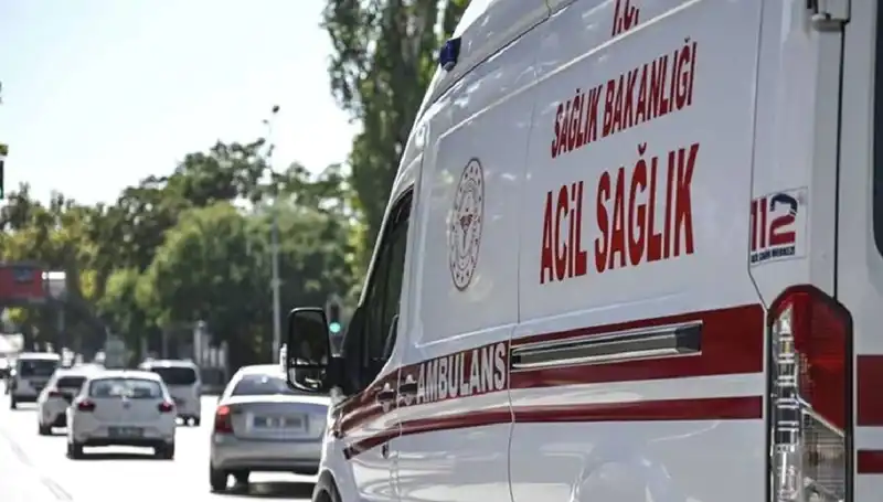 Apartmanda Pul Biber Faciası: Mangalda Yaktı, Komşuları Tahliye Etti!