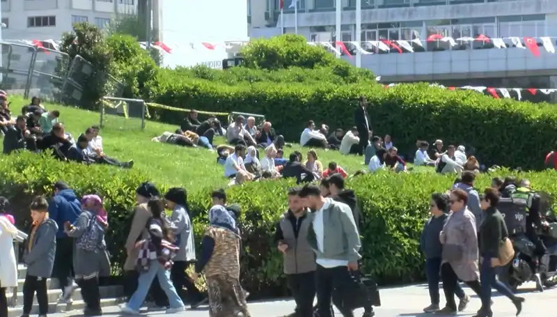 Taksim'de Deprem Kuyruğu: Son Gelişmeler ve Etkileri