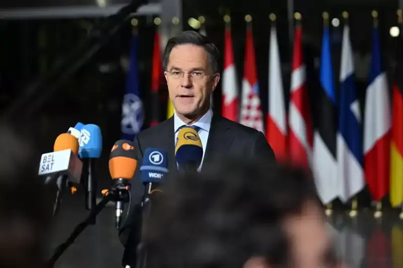 NATO'dan Putin'in Savaşa Hazırız Açıklamasına Sert Yanıt Geldi