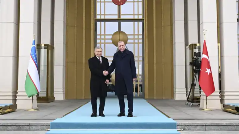 Özbekistan Cumhurbaşkanı Mirziyoyev, Ankara’da Erdoğan ile Tarihi Zirveyi Gerçekleştirdi