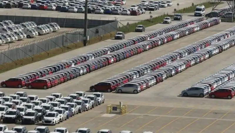 Otomotiv Üretiminde Büyük Düşüş: Yüzde 9 Azalma Nedenleri ve Etkileri