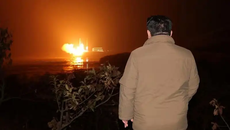 Kuzey Kore’nin Silahlanma Yarışı: Fatura Amerikalılara Mı Çıkıyor?