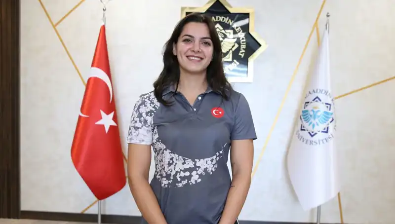 Altın Madalya Kazanan Esra’nın Nazarlık Hedefi: Dünya Şampiyonluğu!