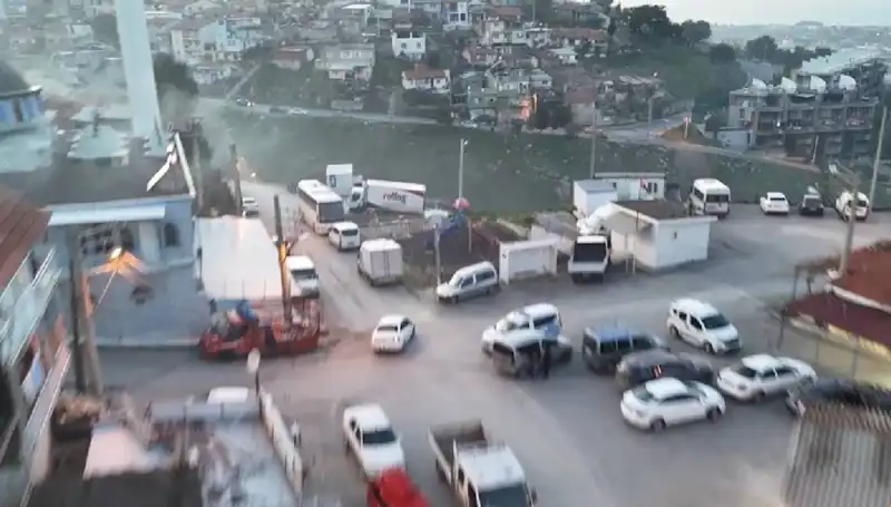 İzmir'de Şok Operasyonlar: 99 Gözaltı ve Suç Şebekelerine Darbe!