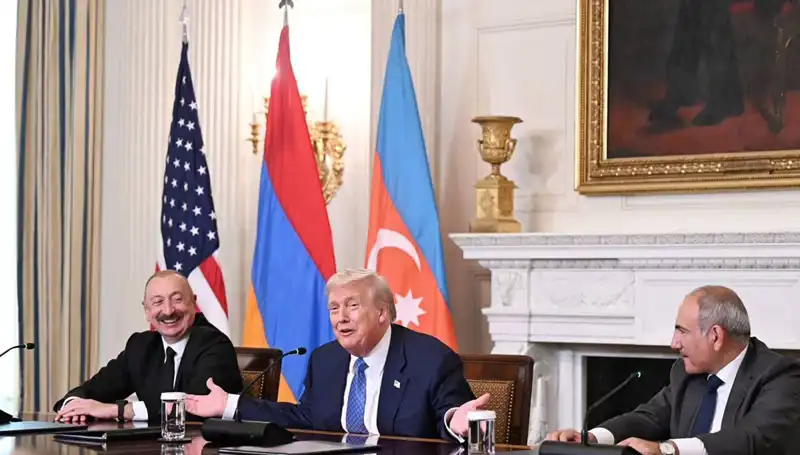 Aliyev'den Ermenistan'a Anayasa Çağrısı: Zaman Kaybetmeden Adım Atmalı!