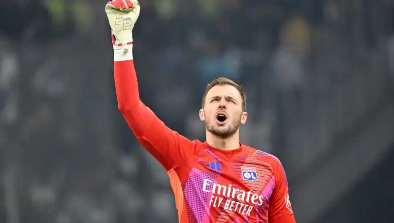 "1 Mart 2025: 1 Dakikada Bugünkü Spor Manşetlerine Hızlıca Göz Atın"