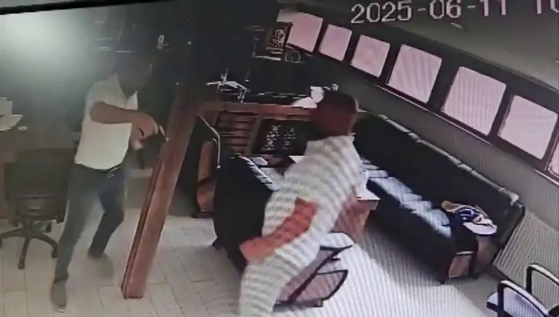 Alacak Verecek Meselesi Kanlı Bir Hesaplaşmaya Dönüştü: Bir İş İnsanı Hayatını Kaybetti