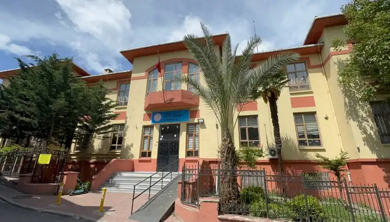 Deprem Sonrasında Tehlike: Riskli Okullar Boşaltıldı