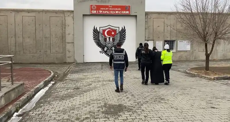 43 Yıl Hapis Cezası Alan Yabancı Şüpheli İstanbul’da Yakalandı