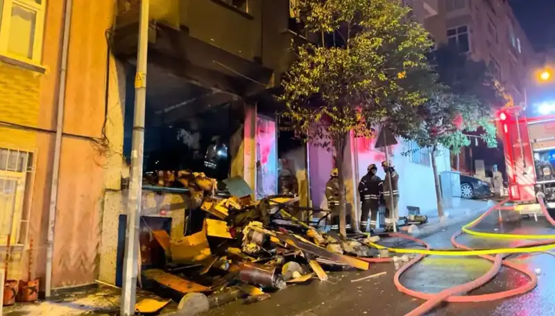 Bağcılar'da Beş Katlı Binada Yangın Paniği: Olay Anı ve Sonrası