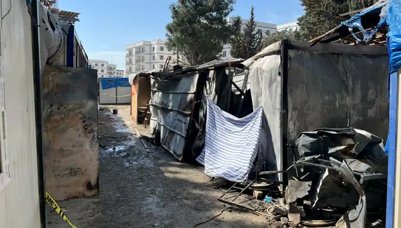 İşçilerin Kaldığı Konteynerde Yangın: Endişe Veren Olayın Ayrıntıları